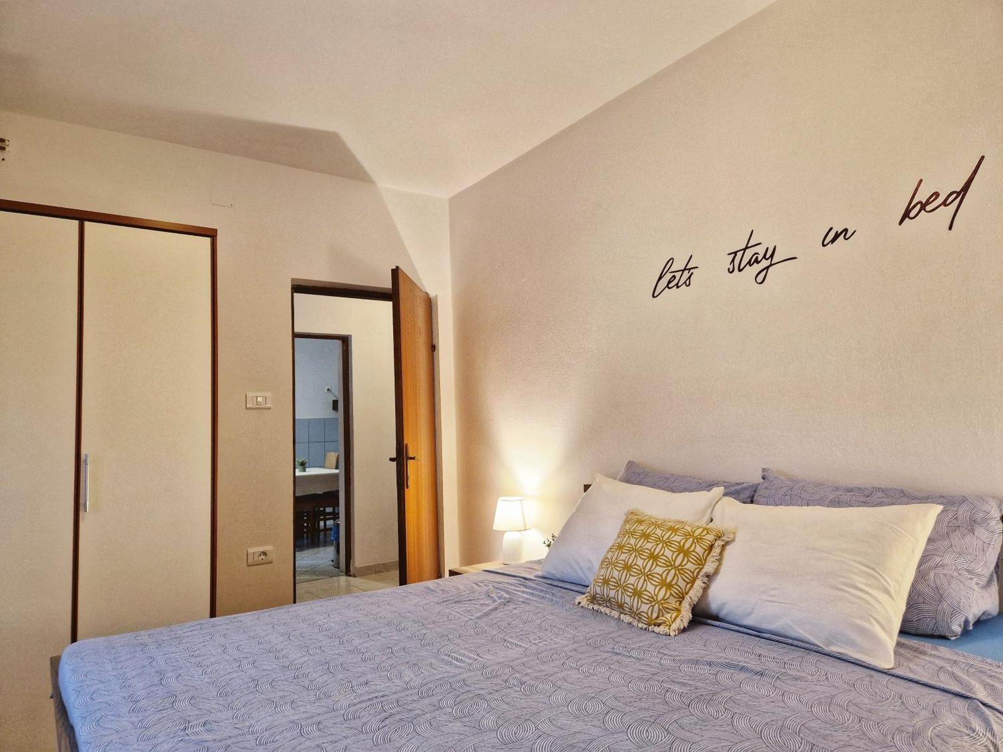 Apartman Pp 13 Pula Exterior foto